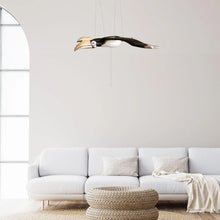 Load image into Gallery viewer, Oriental Pied Hornbill Wooden Mobile Bird